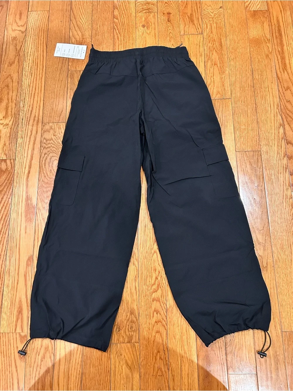 NWT‎ Isabella Active Wear Womens Small Cargo Pants Black Nylon Drawstring